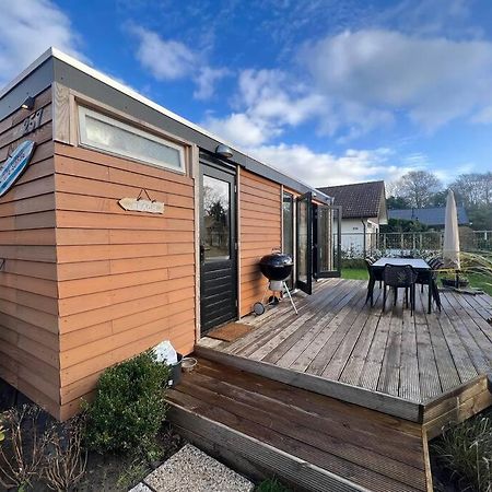 Moderne Bungalow Voor 6 Personen 朱丽安娜多普 外观 照片